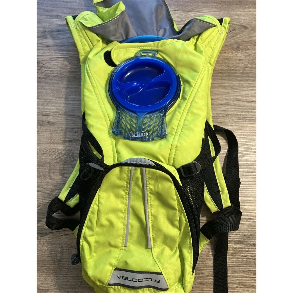 Camelbak Velocity Hydration Pack 2 L Bladder Hiking Backpack Neon Yellow